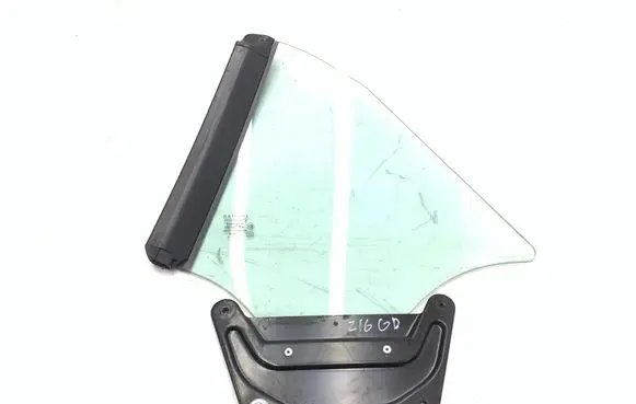 Jaguar XK - XKR Rear side window 43R001605