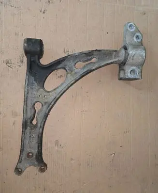 Volkswagen Touran I Front lower control arm/wishbone 1K0407153G
