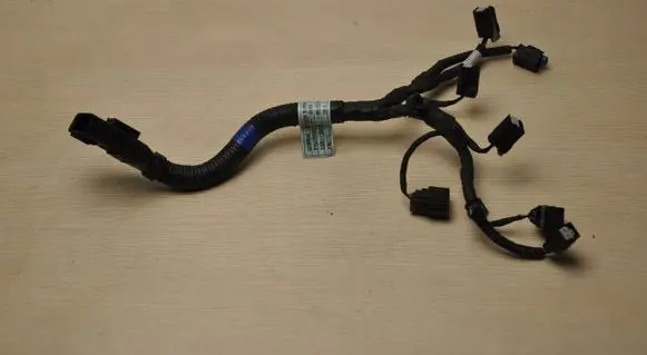 Hyundai Tucson IV NX4 Fuel injector wires 353022M400