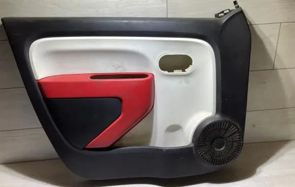 Renault Twingo III Front door card panel trim 809013878R