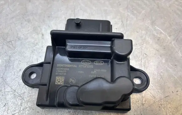 KIA Stinger Fuel injection pump control unit/module 33040J5000