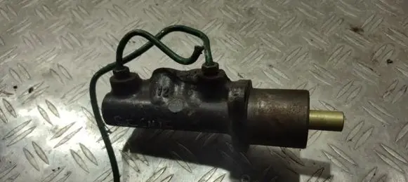 Renault Scenic I Master brake cylinder