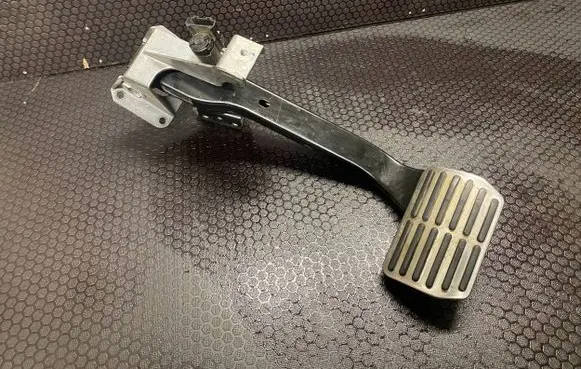 Volkswagen Phaeton Brake pedal 3D1723139