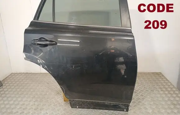 Toyota RAV 4 (XA40) Rear door 