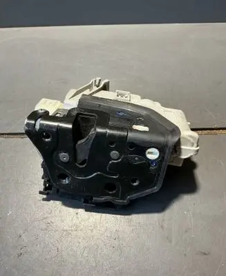 Audi Q7 4L Rear door lock 3C4839016C