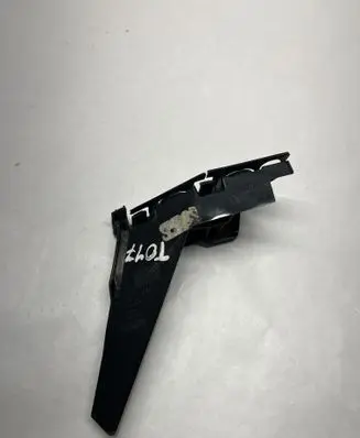 Volkswagen Jetta VII Front bumper mounting bracket 17A807183