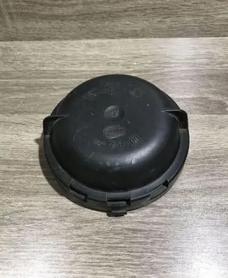Volkswagen PASSAT B3 Headlight/headlamp dust cover 13472800
