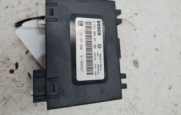 Opel Vectra C Parking PDC control unit/module 13157260 0263004031