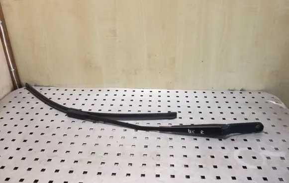 Audi A6 S6 C7 4G Front wiper blade arm 4G2955408C