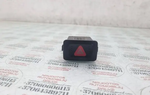 Volkswagen Golf IV Hazard light switch 1J0953235A