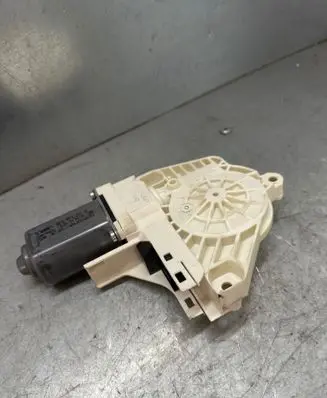 Audi A7 S7 4G Front door window regulator motor 8K0959801B 1036919810200 140420240251