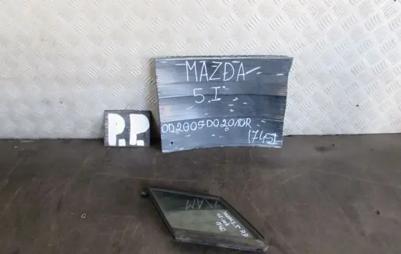 Mazda 5 Sliding door window/glass 