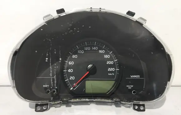 Toyota Yaris Speedometer (instrument cluster) 838000DP50 MB1575505184