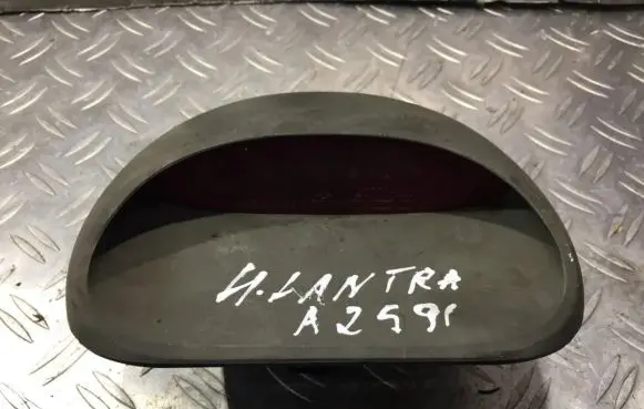 Hyundai Lantra II Third/center stoplight 92750290