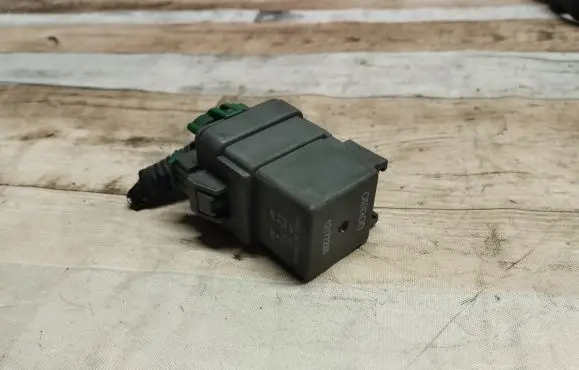 Chevrolet Captiva Other relay 12177235