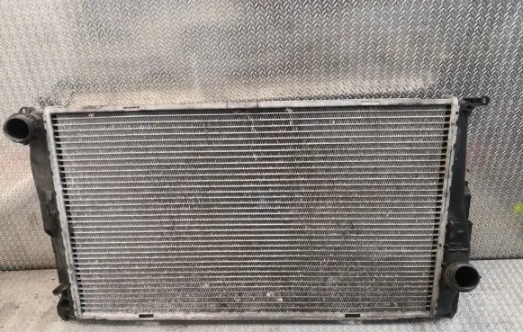 BMW 3 E90 E91 Coolant radiator 7788903