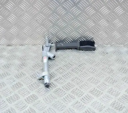Tesla Model S Front seatbelt buckle 1082098