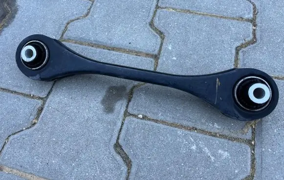 Audi Q3 Rear control arm 5Q0501529E 5Q0501531C