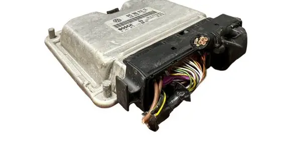 Skoda Fabia Mk2 (5J) Engine control unit/module 045906019CE 1039S19970 0281013179