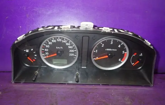Nissan Almera Tino Speedometer (instrument cluster) BN771