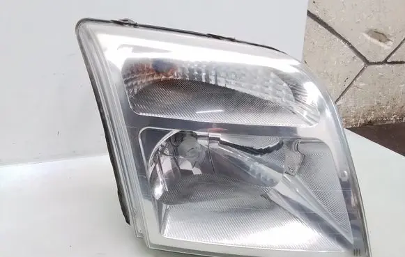 Ford Connect Headlight/headlamp 2T1413006