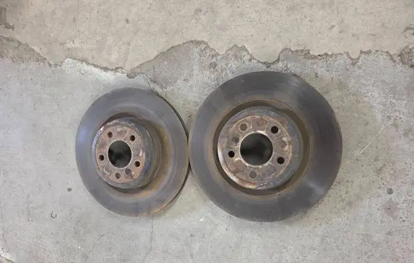 BMW 7 F01 F02 F03 F04 Rear brake disc