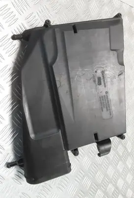 Mercedes-Benz S W221 Air filter box A6420902001