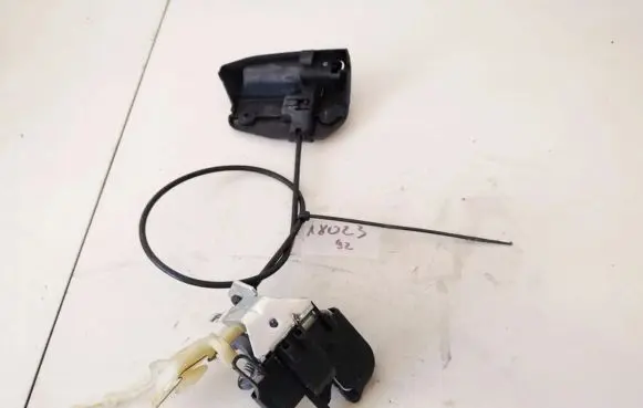 Mercedes-Benz C W203 Seat back rest lock catch a2039200472
