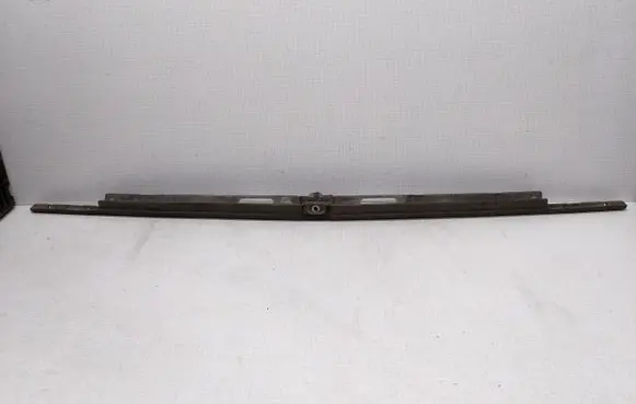 Volkswagen Golf II Trunk door license plate light bar 165827577 165827578