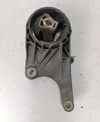 Opel Insignia A Engine mount bracket 13227762