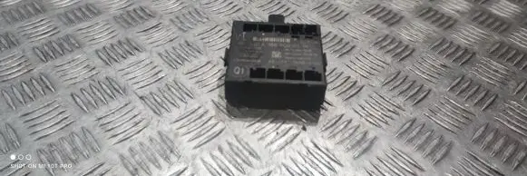 Mercedes-Benz CLA C117 X117 W117 Door control unit/module A1669000318