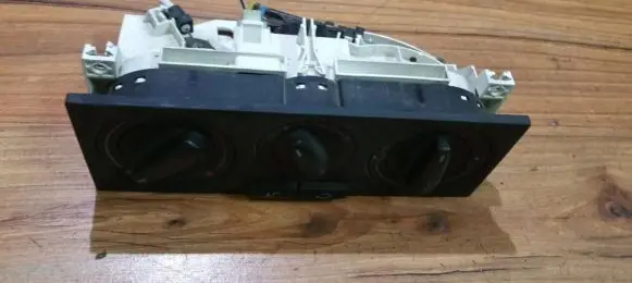 Volkswagen Golf IV Climate control unit 1j0820045f
