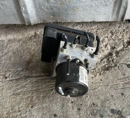 BMW 1 E81 E87 ABS Pump 6789300 6789301