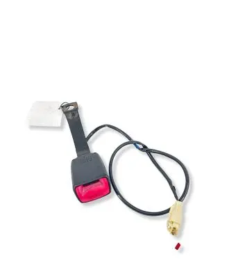 Subaru Outback Front seatbelt buckle E034501