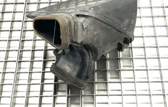 Chevrolet Cruze Air intake hose/pipe 13337770