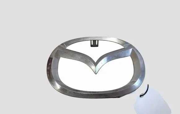 Mazda 6 Manufacturer badge logo/emblem C23551731