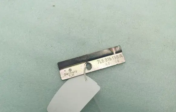 Volkswagen Polo V 6R Battery bracket 7L6915138A