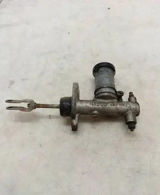 Clutch slave cylinder