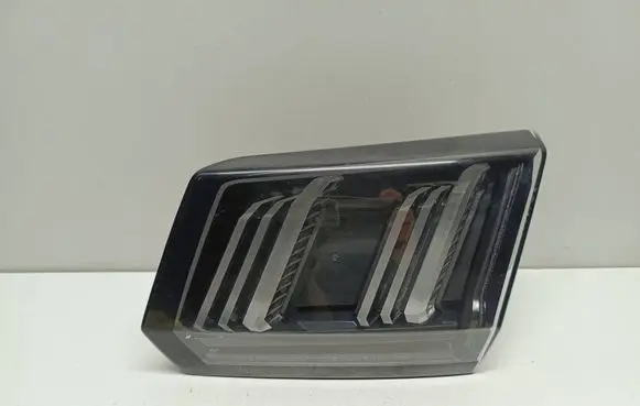 Peugeot 3008 II Tailgate rear/tail lights 9836231380