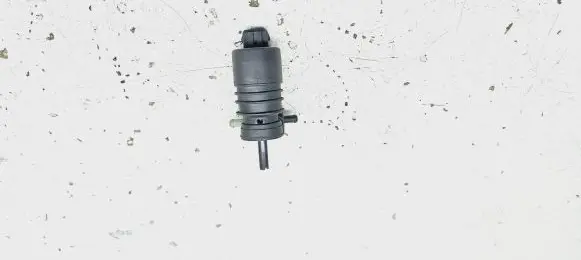 Volkswagen Multivan T4 Windscreen/windshield washer pump