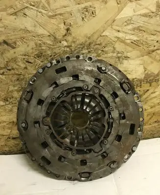Ford Mondeo Mk III Pressure plate 