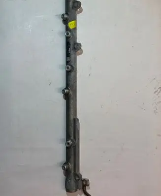 BMW 5 E60 E61 Fuel main line pipe 7788679 0445216008
