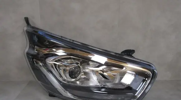 Ford Transit Custom Headlight/headlamp 