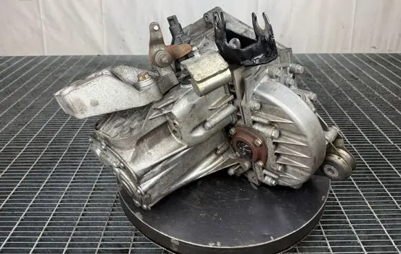 Peugeot Boxer Manual 6 speed gearbox 20GP23 9657871380 BVM6
