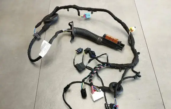 Audi A8 S8 D5 Front door wiring loom/harness boot 4N0971030AC