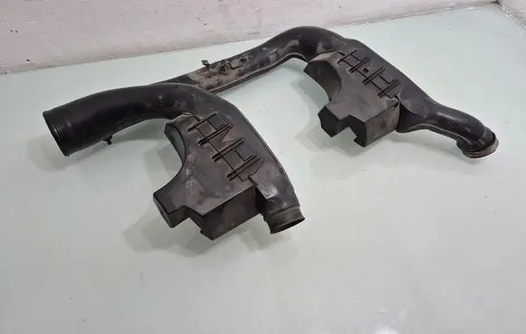 Air intake hose/pipe