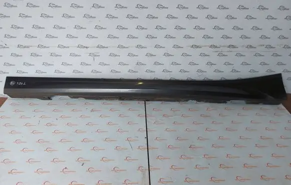 BMW 1 F20 F21 Side skirt front trim 
