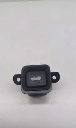Honda CR-V Tailgate opening switch M08525