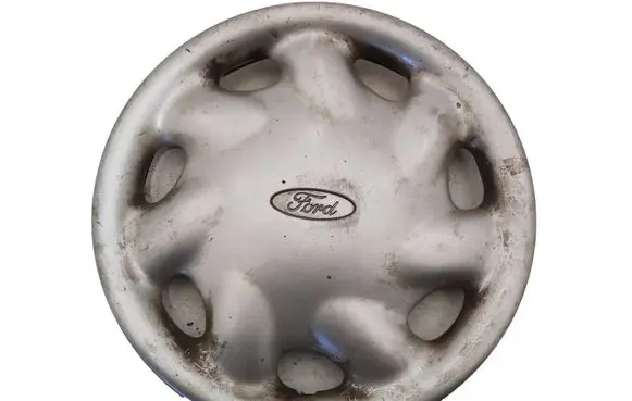 Ford Scorpio R13 wheel hub/cap/trim 93AB1130BA