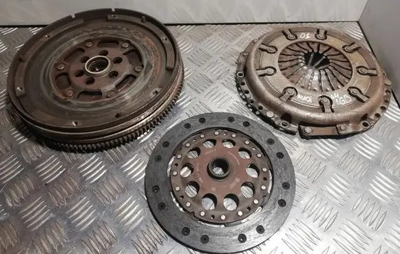 Audi A4 S4 B5 8D Clutch set kit 050141033K 058105266H